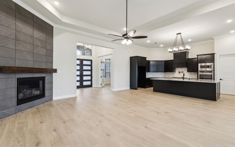 120 S Swan Lake Drive, Waxahachie, TX 75165, 3 Bedrooms Bedrooms, ,2 BathroomsBathrooms,Residential,For Sale,120 S Swan Lake Drive,0,21030267