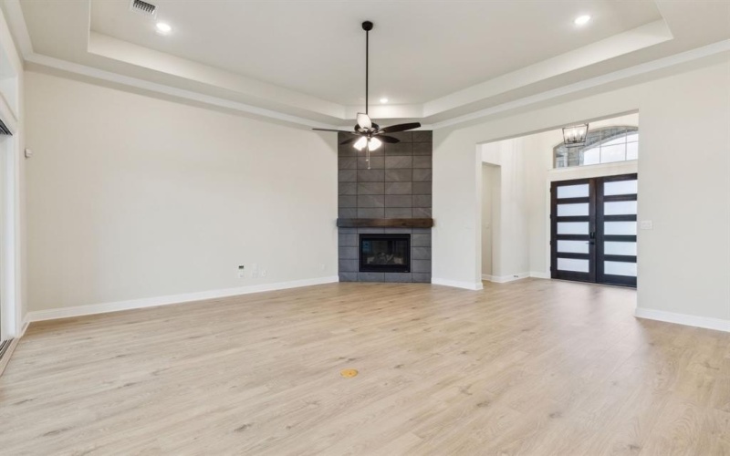 120 S Swan Lake Drive, Waxahachie, TX 75165, 3 Bedrooms Bedrooms, ,2 BathroomsBathrooms,Residential,For Sale,120 S Swan Lake Drive,0,21030267