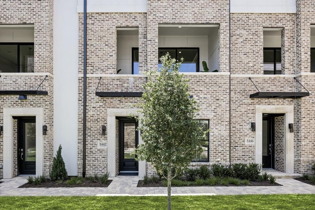 5438 Patterson Street, Irving, TX 75039, 3 Habitaciones Habitaciones , ,3 BañosBaños,Residential,En Venta,5438 Patterson Street,0,21030283