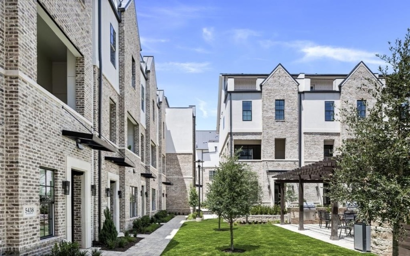 5438 Patterson Street, Irving, TX 75039, 3 Habitaciones Habitaciones , ,3 BañosBaños,Residential,En Venta,5438 Patterson Street,0,21030283