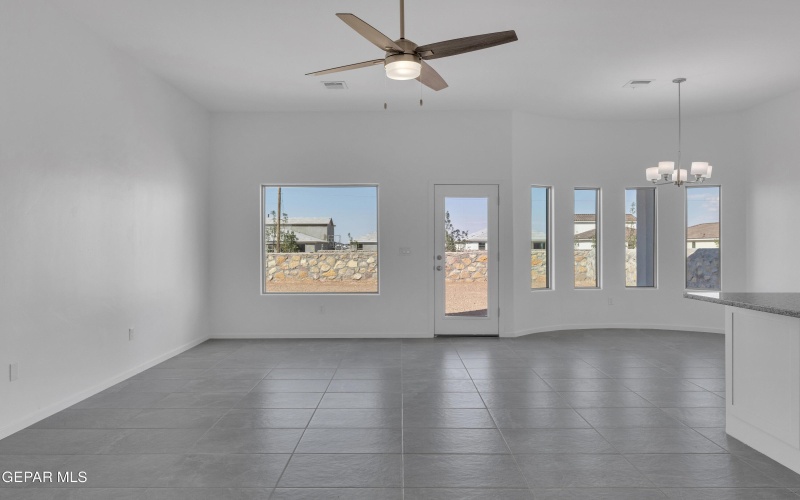 15024 Ambition Avenue, El Paso, TX 79938, 3 Habitaciones Habitaciones , ,1 BañoBaños,Residential,En Venta,15024 Ambition Avenue,916651