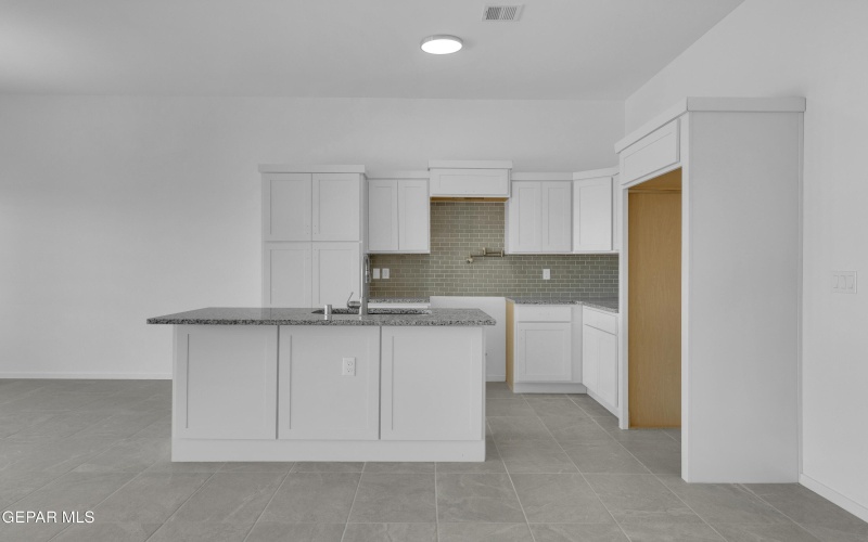 15024 Ambition Avenue, El Paso, TX 79938, 3 Habitaciones Habitaciones , ,1 BañoBaños,Residential,En Venta,15024 Ambition Avenue,916651