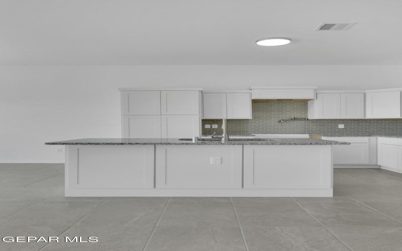 15024 Ambition Avenue, El Paso, TX 79938, 3 Habitaciones Habitaciones , ,1 BañoBaños,Residential,En Venta,15024 Ambition Avenue,916651