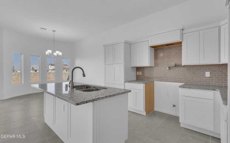 15024 Ambition Avenue, El Paso, TX 79938, 3 Habitaciones Habitaciones , ,1 BañoBaños,Residential,En Venta,15024 Ambition Avenue,916651