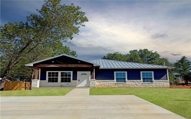 122 East Crestway Street, Hearne, TX 77859, 3 Bedrooms Bedrooms, ,2 BathroomsBathrooms,Residential,For Sale,122 East Crestway Street,0,25007623
