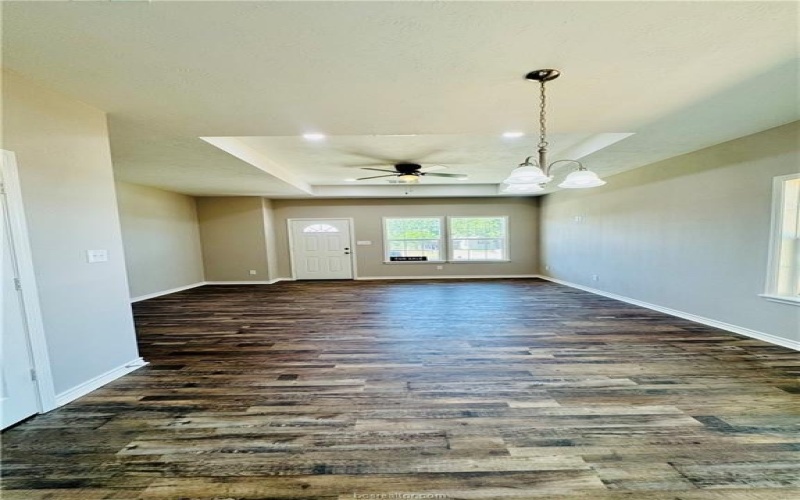 122 East Crestway Street, Hearne, TX 77859, 3 Bedrooms Bedrooms, ,2 BathroomsBathrooms,Residential,For Sale,122 East Crestway Street,0,25007623