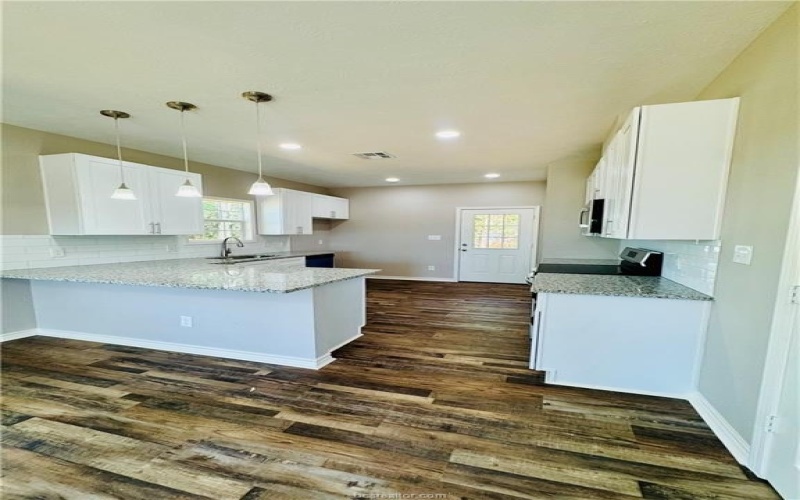 122 East Crestway Street, Hearne, TX 77859, 3 Bedrooms Bedrooms, ,2 BathroomsBathrooms,Residential,For Sale,122 East Crestway Street,0,25007623