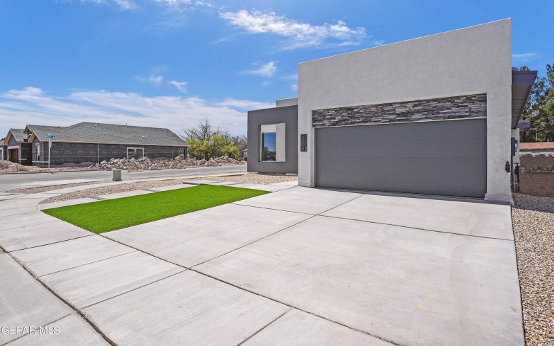 7734 COTTONWOOD Street, Vinton, TX 79821, 3 Habitaciones Habitaciones , ,1 BañoBaños,Residential,En Venta,7734 COTTONWOOD Street,0,922535