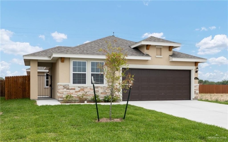 8317 N 35th Street, McAllen, TX 78504, 3 Bedrooms Bedrooms, ,2 BathroomsBathrooms,Residential,For Sale,8317 N 35th Street,0,478124