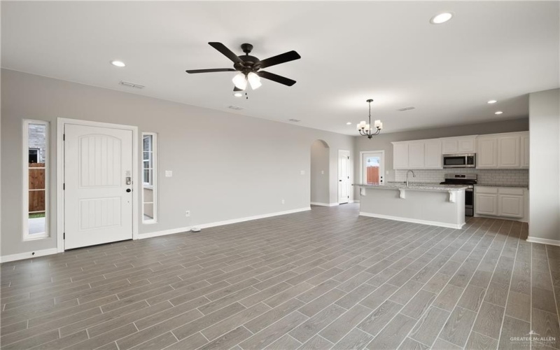 8317 N 35th Street, McAllen, TX 78504, 3 Bedrooms Bedrooms, ,2 BathroomsBathrooms,Residential,For Sale,8317 N 35th Street,0,478124