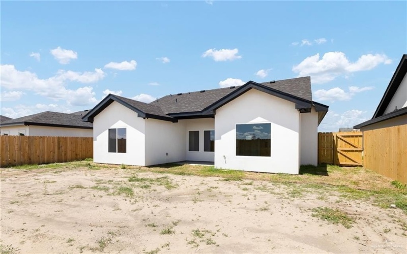 304 N Leon Avenue, Elsa, TX 78543, 3 Bedrooms Bedrooms, ,2 BathroomsBathrooms,Residential,For Sale,304 N Leon Avenue,0,478432