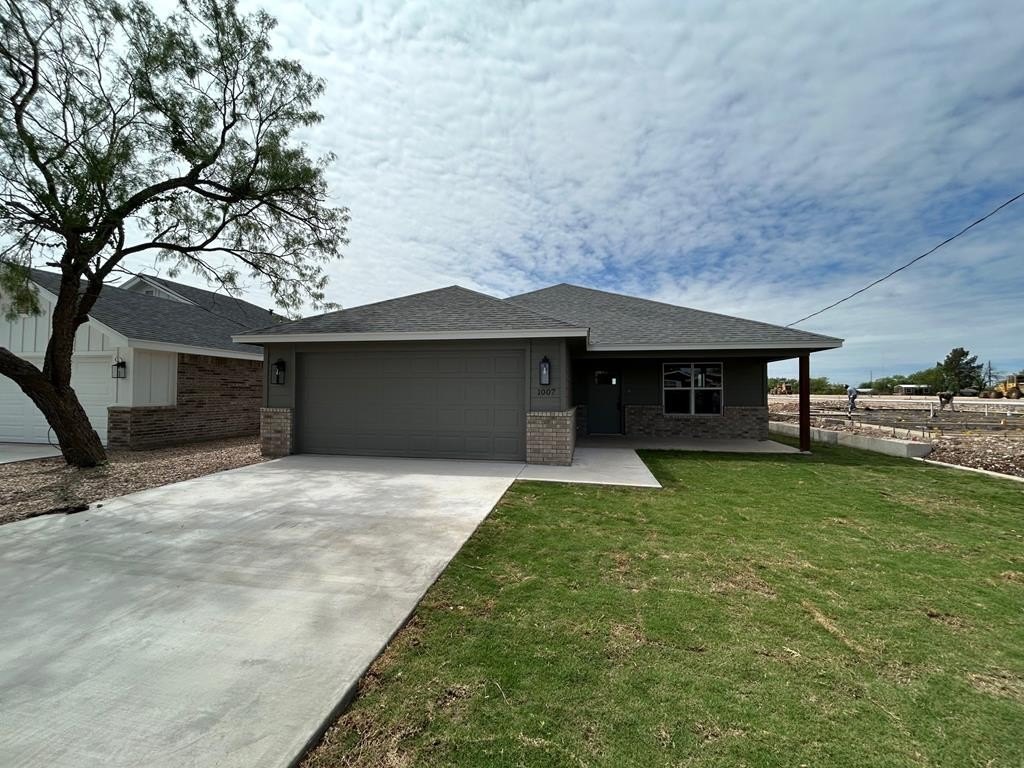 1007 E 40th St, San Angelo, TX 76903, 3 Bedrooms Bedrooms, ,2 BathroomsBathrooms,Other,For Sale,1007 E 40th St,0,128673
