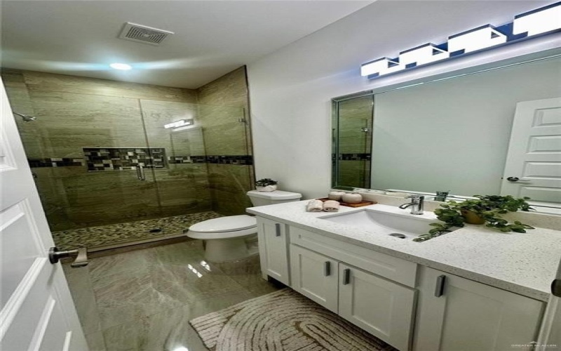 403 S 12th Street, Alamo, TX 78516, 3 Habitaciones Habitaciones , ,2 BañosBaños,Residential,En Venta,403 S 12th Street,0,451866