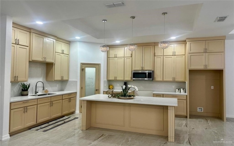 403 S 12th Street, Alamo, TX 78516, 3 Habitaciones Habitaciones , ,2 BañosBaños,Residential,En Venta,403 S 12th Street,0,451866