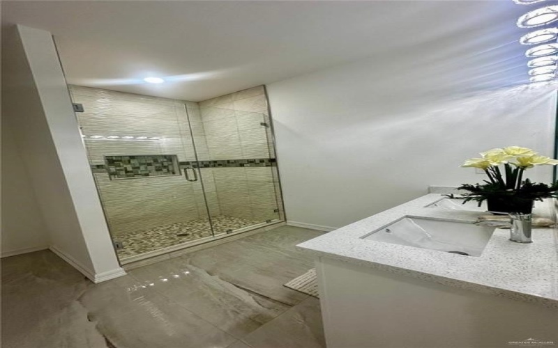 403 S 12th Street, Alamo, TX 78516, 3 Habitaciones Habitaciones , ,2 BañosBaños,Residential,En Venta,403 S 12th Street,0,451866