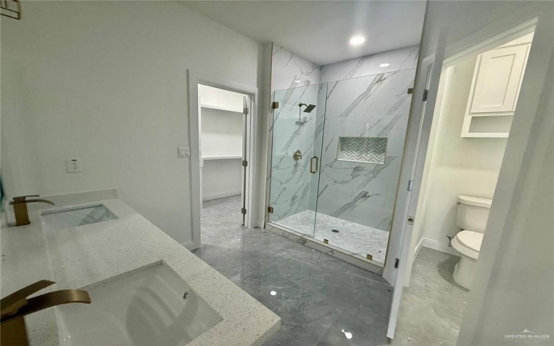 421 S 12th Street, Alamo, TX 78516, 3 Habitaciones Habitaciones , ,2 BañosBaños,Residential,En Venta,421 S 12th Street,0,478445