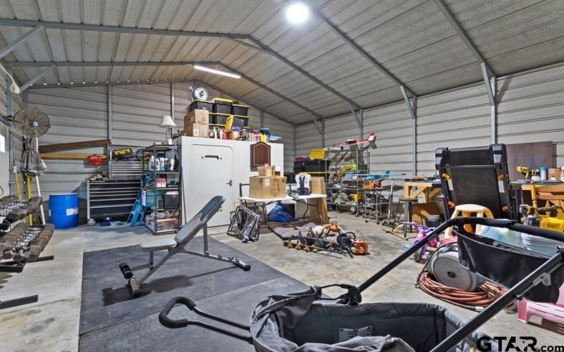 690 CR 3520, Hawkins, TX 75765, 4 Habitaciones Habitaciones , ,3 BañosBaños,Granja,En Venta,690 CR 3520,0,25012287