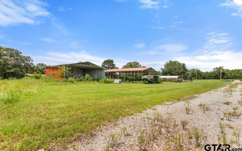 690 CR 3520, Hawkins, TX 75765, 4 Habitaciones Habitaciones , ,3 BañosBaños,Granja,En Venta,690 CR 3520,0,25012287
