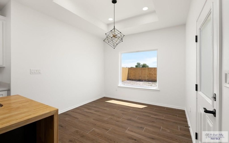 304 N LEON AVE, ELSA, TX 78543, 3 Habitaciones Habitaciones , ,2 BañosBaños,Residential,En Venta,304 N LEON AVE,0,29767587