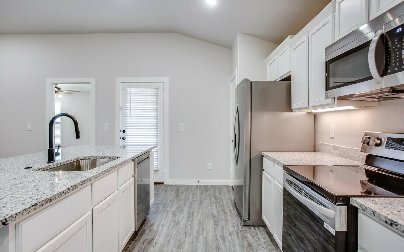 10509 Abbeville Avenue, Lubbock, TX 79424, 3 Habitaciones Habitaciones , ,2 BañosBaños,Residential Multi Family,En Venta,10509 Abbeville Avenue,0,202559087