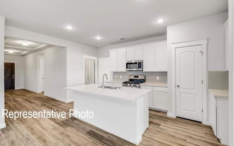 1018 Highgate Road, Forney, TX 75126, 4 Bedrooms Bedrooms, ,2 BathroomsBathrooms,Residential,For Sale,1018 Highgate Road,0,20867219