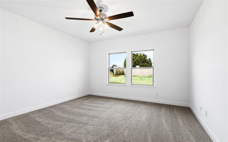 2106 Briarwood, Bridgeport, TX 76426, 4 Bedrooms Bedrooms, ,2 BathroomsBathrooms,Residential,For Sale,2106 Briarwood,0,20976256