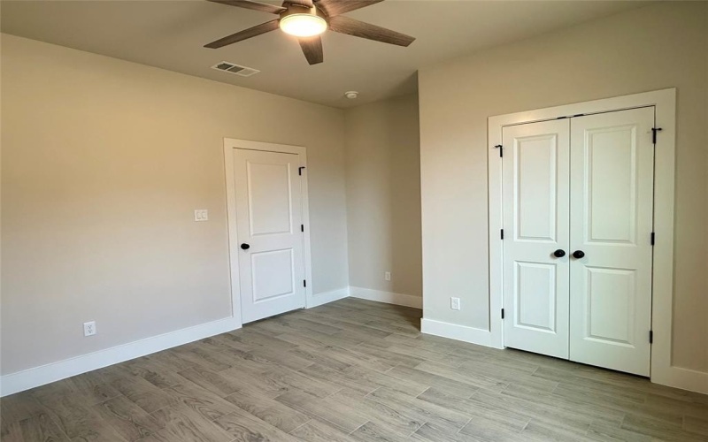 2502 Lakeridge Drive, Granbury, TX 76048, 3 Bedrooms Bedrooms, ,2 BathroomsBathrooms,Residential,For Sale,2502 Lakeridge Drive,0,21029263