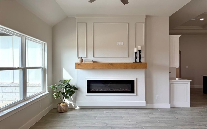 2502 Lakeridge Drive, Granbury, TX 76048, 3 Bedrooms Bedrooms, ,2 BathroomsBathrooms,Residential,For Sale,2502 Lakeridge Drive,0,21029263