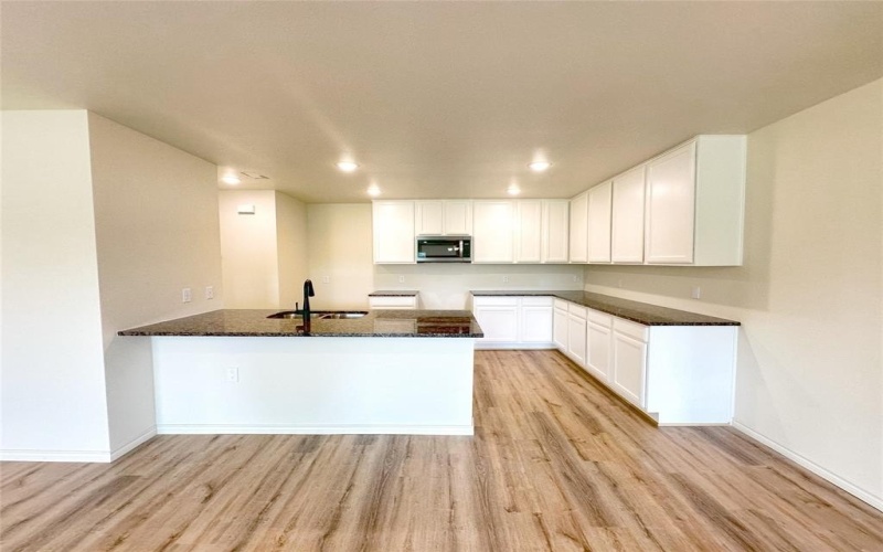 4033 Tarpon Springs Drive, Fort Worth, TX 76123, 3 Habitaciones Habitaciones , ,2 BañosBaños,Residential,En Venta,4033 Tarpon Springs Drive,0,21030493