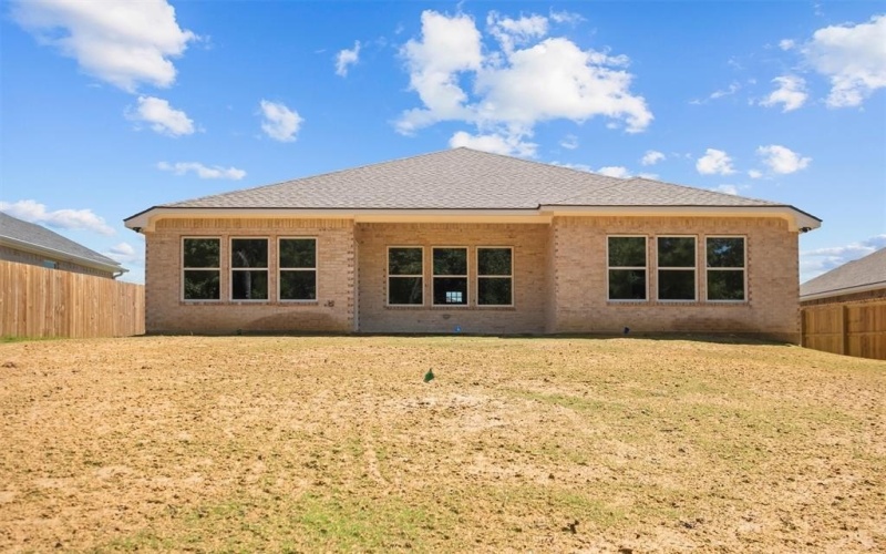 16310 Crossing Circle, Lindale, TX 75771, 4 Bedrooms Bedrooms, ,2 BathroomsBathrooms,Residential,For Sale,16310 Crossing Circle,0,21030577