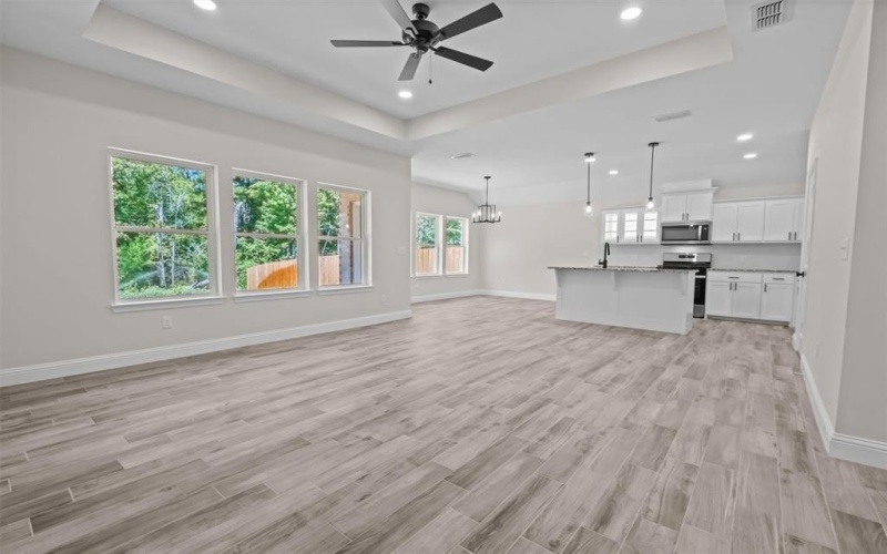 16310 Crossing Circle, Lindale, TX 75771, 4 Bedrooms Bedrooms, ,2 BathroomsBathrooms,Residential,For Sale,16310 Crossing Circle,0,21030577