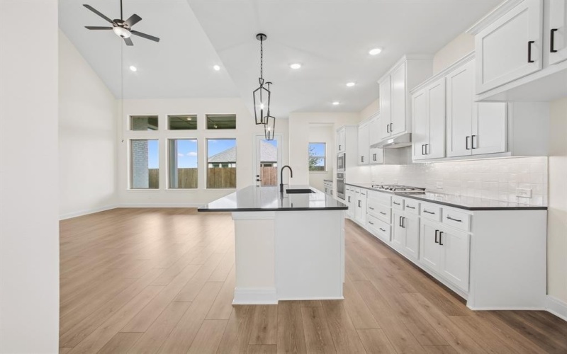 7816 Pondview, Fort Worth, TX 76123, 5 Bedrooms Bedrooms, ,3 BathroomsBathrooms,Residential,For Sale,7816 Pondview,0,21030831