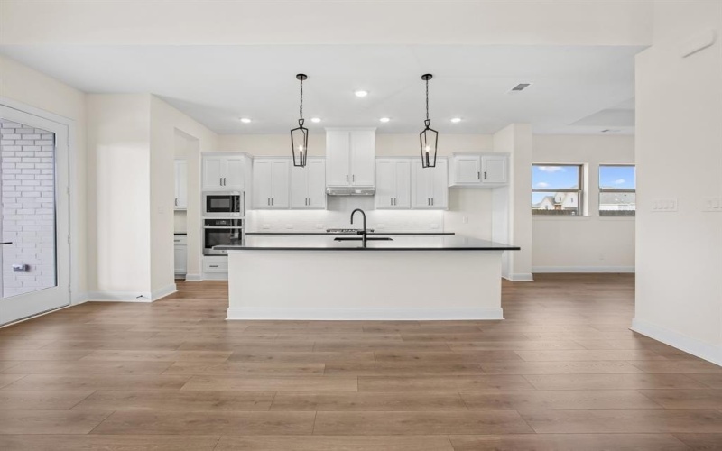 7816 Pondview, Fort Worth, TX 76123, 5 Bedrooms Bedrooms, ,3 BathroomsBathrooms,Residential,For Sale,7816 Pondview,0,21030831