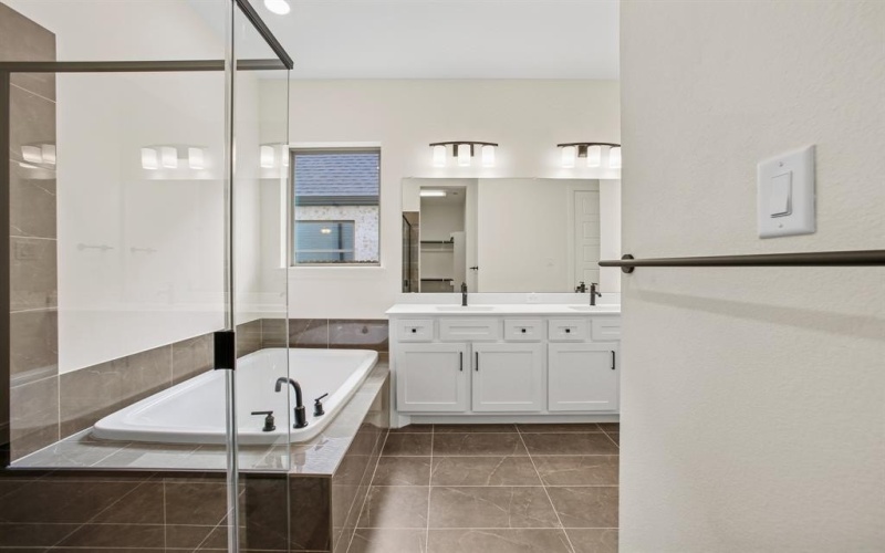 7816 Pondview, Fort Worth, TX 76123, 5 Bedrooms Bedrooms, ,3 BathroomsBathrooms,Residential,For Sale,7816 Pondview,0,21030831