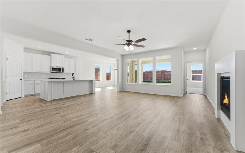 2045 Kelva Drive, Fort Worth, TX 76052, 4 Bedrooms Bedrooms, ,2 BathroomsBathrooms,Residential,For Sale,2045 Kelva Drive,0,21031031