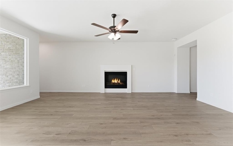 2045 Kelva Drive, Fort Worth, TX 76052, 4 Bedrooms Bedrooms, ,2 BathroomsBathrooms,Residential,For Sale,2045 Kelva Drive,0,21031031