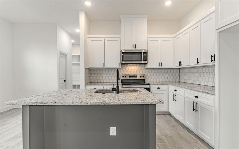 5420 Van Horn Drive, Granbury, TX 76048, 4 Bedrooms Bedrooms, ,2 BathroomsBathrooms,Residential,For Sale,5420 Van Horn Drive,0,21031074