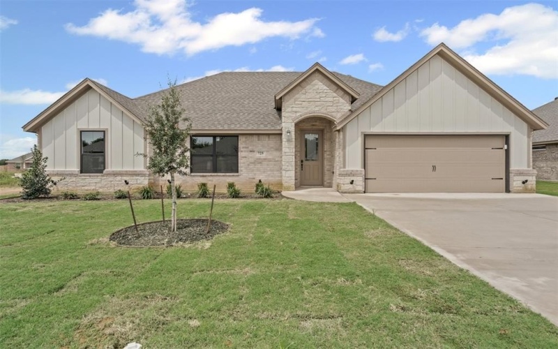 725 Jameson, Springtown, TX 76082, 4 Habitaciones Habitaciones , ,2 BañosBaños,Residential,En Venta,725 Jameson,0,21025781