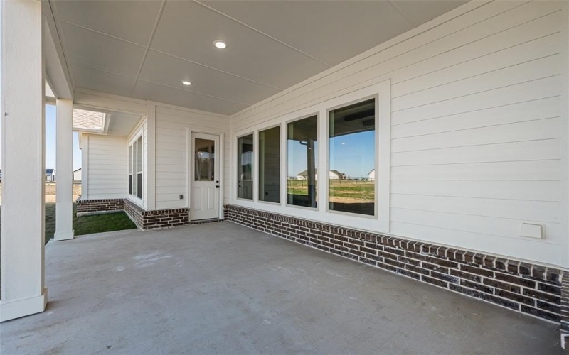 12116 Crystal Drive, Krum, TX 76249, 4 Bedrooms Bedrooms, ,3 BathroomsBathrooms,Residential,For Sale,12116 Crystal Drive,0,21031247