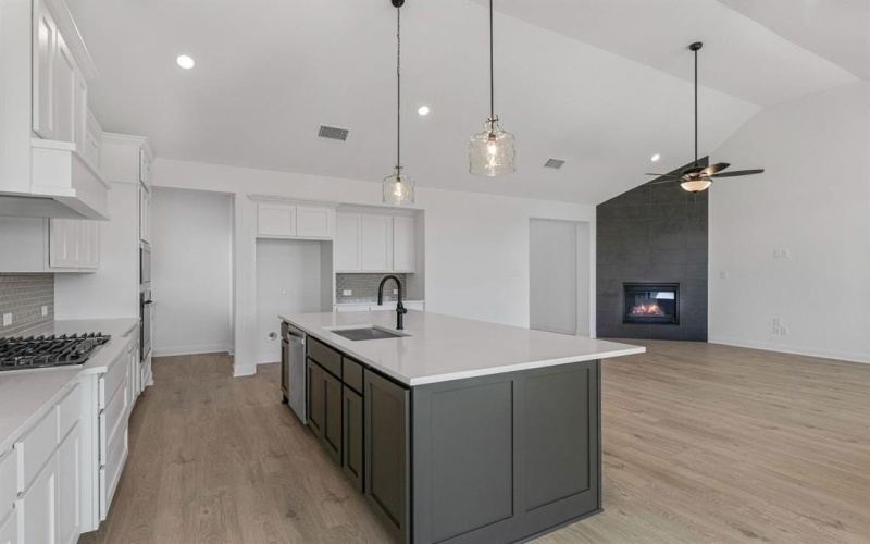 2417 Miranda Lane, Rockwall, TX 75087, 3 Bedrooms Bedrooms, ,2 BathroomsBathrooms,Residential,For Sale,2417 Miranda Lane,0,21031253