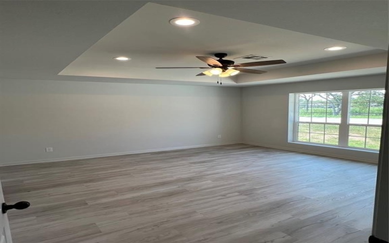 406 Conway Street, Lacy Lakeview, TX 76705, 4 Habitaciones Habitaciones , ,2 BañosBaños,Residential,En Venta,406 Conway Street,0,21031337