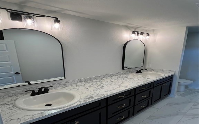 406 Conway Street, Lacy Lakeview, TX 76705, 4 Habitaciones Habitaciones , ,2 BañosBaños,Residential,En Venta,406 Conway Street,0,21031337