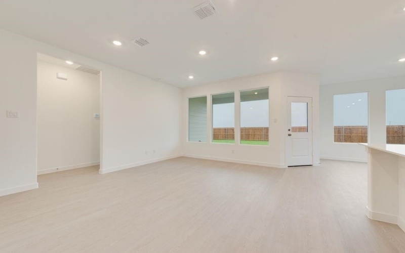 2612 Clear Root Circle, Fort Worth, TX 76108, 3 Bedrooms Bedrooms, ,2 BathroomsBathrooms,Residential,For Sale,2612 Clear Root Circle,0,21031350