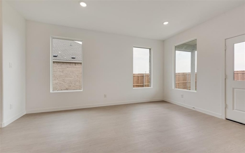 452 Lone Star Drive, Justin, TX 76247, 4 Habitaciones Habitaciones , ,3 BañosBaños,Residential,En Venta,452 Lone Star Drive,0,21031440