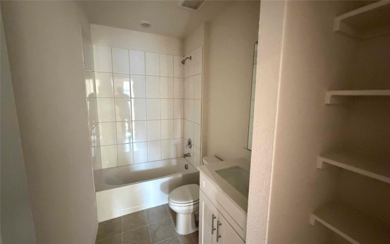 1550 Brooke Drive, Tyler, TX 75704, 3 Habitaciones Habitaciones , ,2 BañosBaños,Residential,En Venta,1550 Brooke Drive,0,21031508