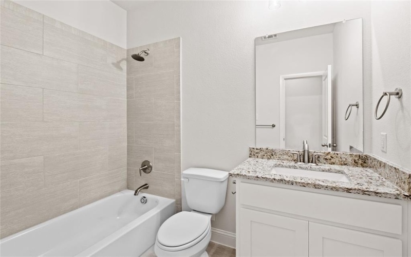 2110 Briarwood Drive, Bridgeport, TX 76426, 4 Bedrooms Bedrooms, ,2 BathroomsBathrooms,Residential,For Sale,2110 Briarwood Drive,0,21031552