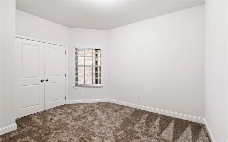 2110 Briarwood Drive, Bridgeport, TX 76426, 4 Bedrooms Bedrooms, ,2 BathroomsBathrooms,Residential,For Sale,2110 Briarwood Drive,0,21031552