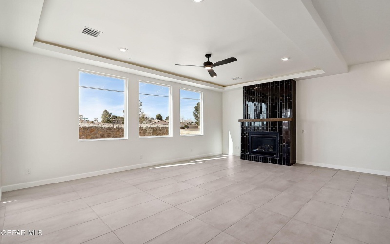 5997 RUIDOSO DOWNS Street, El Paso, TX 79932, 4 Habitaciones Habitaciones , ,3 BañosBaños,Residential,En Venta,5997 RUIDOSO DOWNS Street,916755