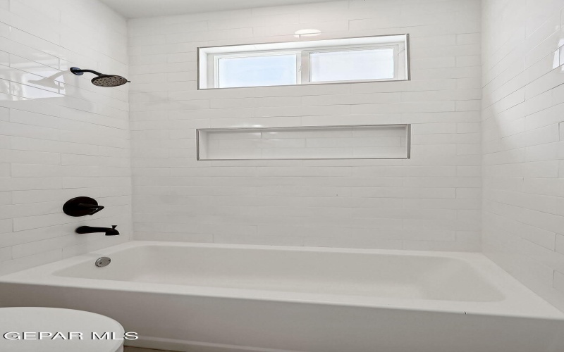 5997 RUIDOSO DOWNS Street, El Paso, TX 79932, 4 Habitaciones Habitaciones , ,3 BañosBaños,Residential,En Venta,5997 RUIDOSO DOWNS Street,916755