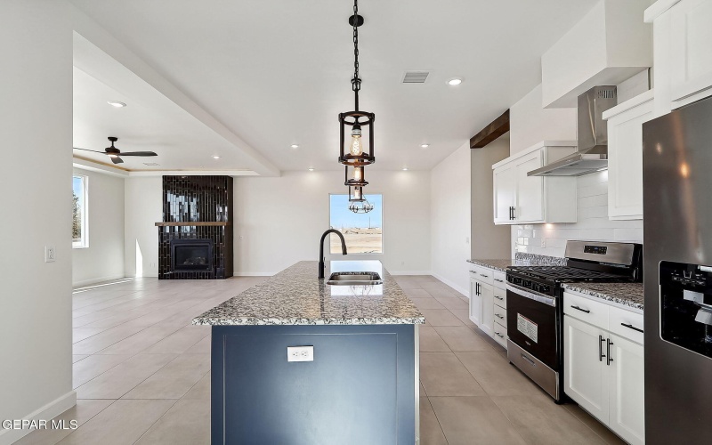 5997 RUIDOSO DOWNS Street, El Paso, TX 79932, 4 Habitaciones Habitaciones , ,3 BañosBaños,Residential,En Venta,5997 RUIDOSO DOWNS Street,916755